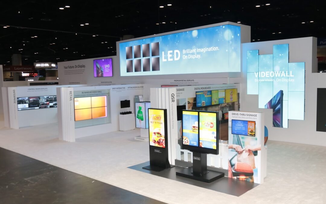 Integrating Digital Signage with Social Media: A Powerful Marketing Strategy